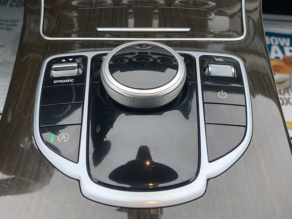 Used 2019 Mercedes-Benz C 300 Sedan image 23