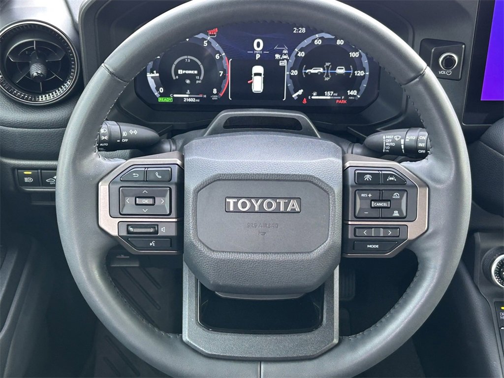 Used 2025 Toyota Land Cruiser image 36