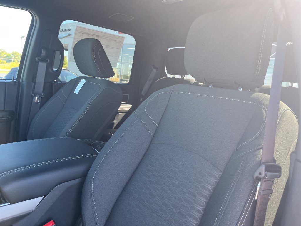 New 2027 RAM 2500 Big Horn AWD/4WD image 13