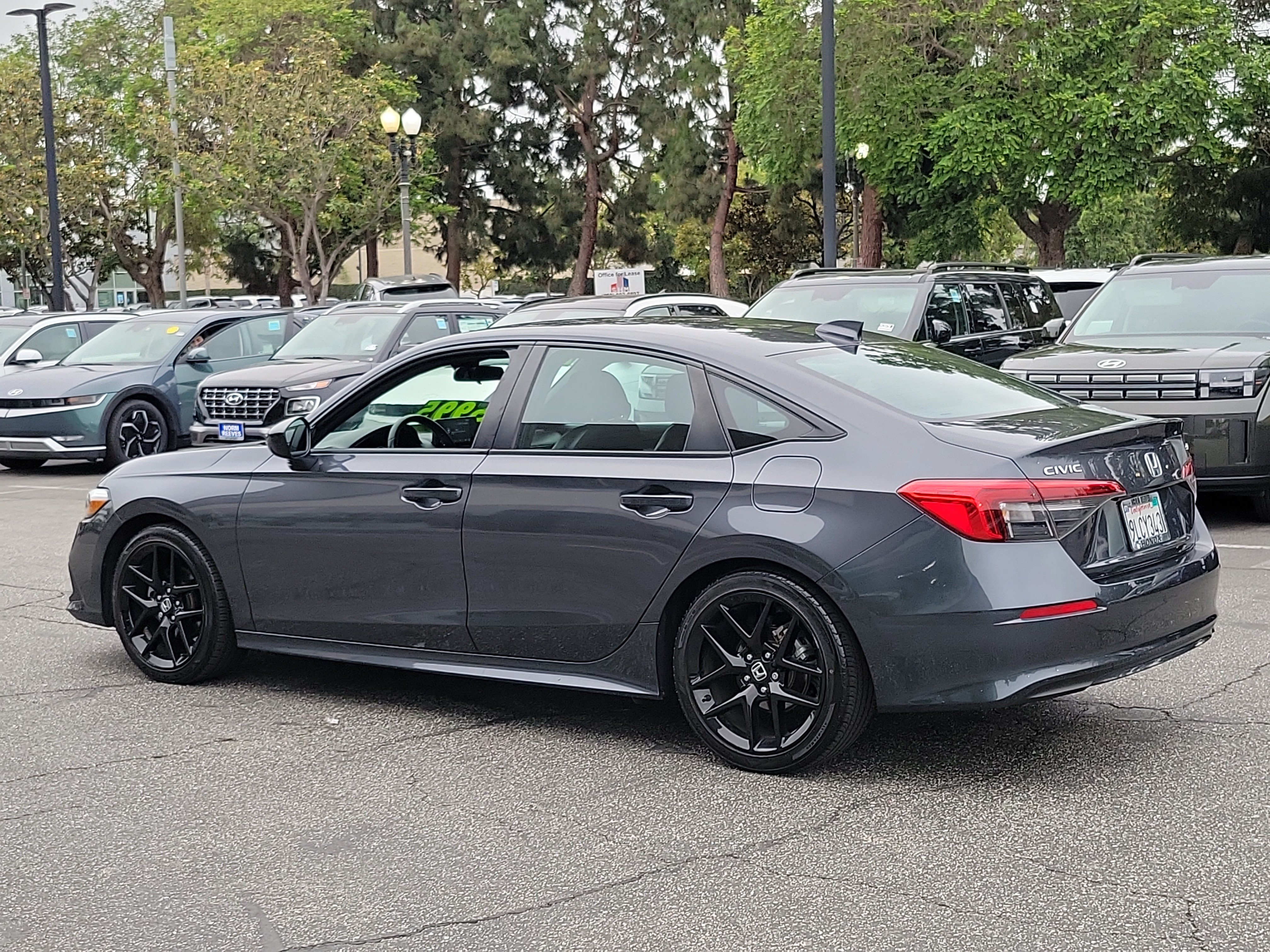 Used 2024 Honda Civic Sport image 28