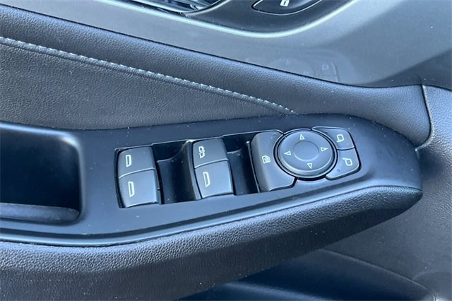 Used 2023 Chevrolet Traverse LT image 12