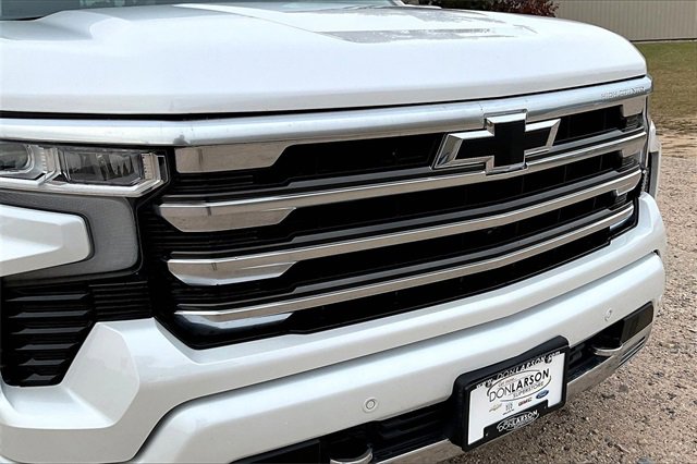 Certified 2023 Chevrolet Silverado 1500 High Country w/ High Country Premium Package image 11