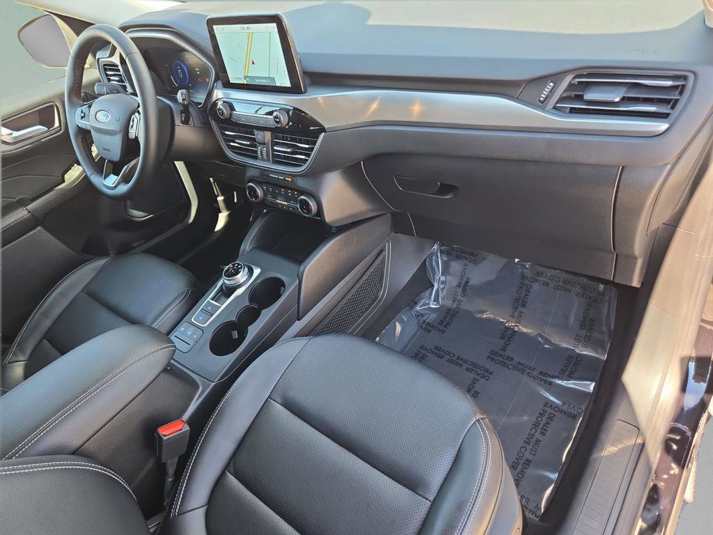 Used 2022 Ford Escape Titanium image 29