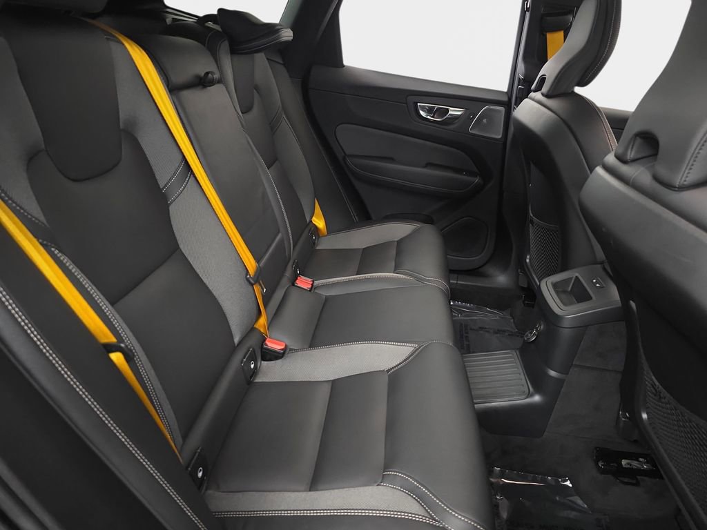 Used 2023 Volvo XC60 T8 Polestar image 13