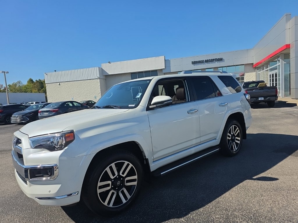 Certified 2022 Toyota 4Runner Limited AWD/4WD image 7