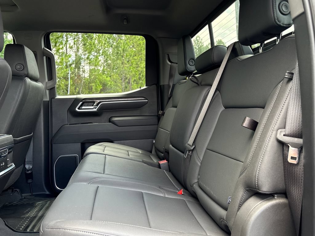 Used 2025 Chevrolet Silverado 1500 LTZ w/ LTZ Premium Package AWD/4WD image 29