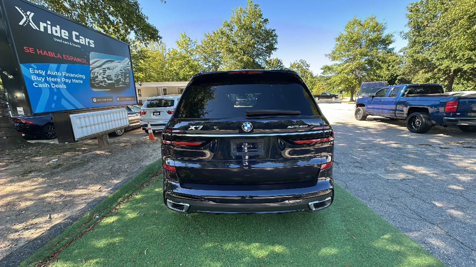 Used 2024 BMW X7 xDrive40i w/ M Sport Package AWD/4WD image 6