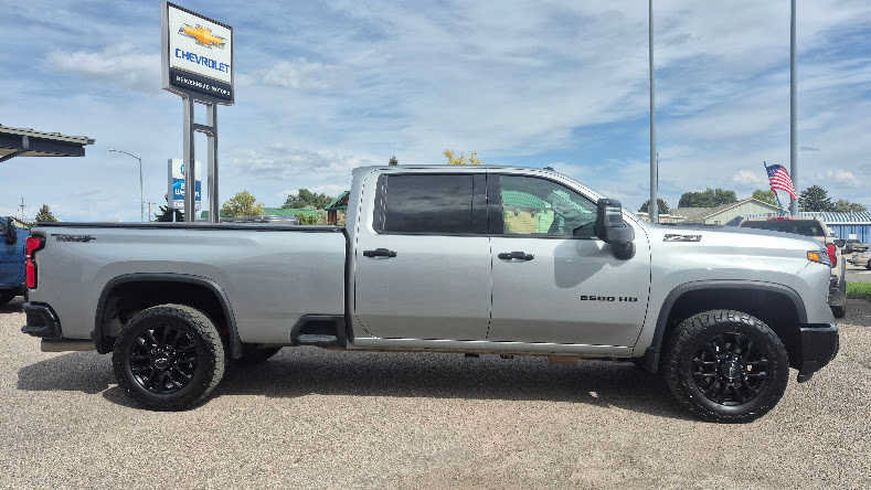 Used 2026 Chevrolet Silverado 2500 LTZ w/ Trail Boss Package AWD/4WD image 2