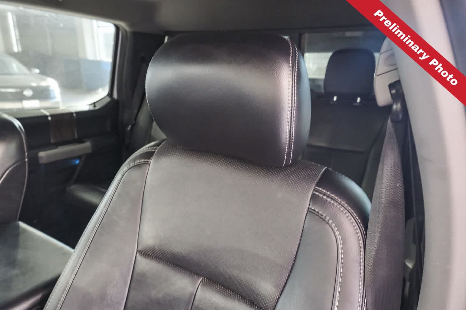 Used 2018 Ford F150 Lariat w/ Heavy-Duty Payload Package AWD/4WD image 18
