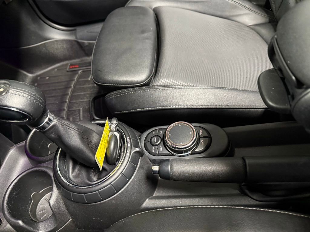 Used 2016 MINI Cooper S image 14