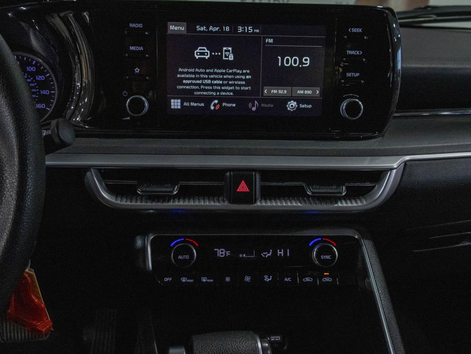 Used 2021 Kia K5 LX FWD image 4
