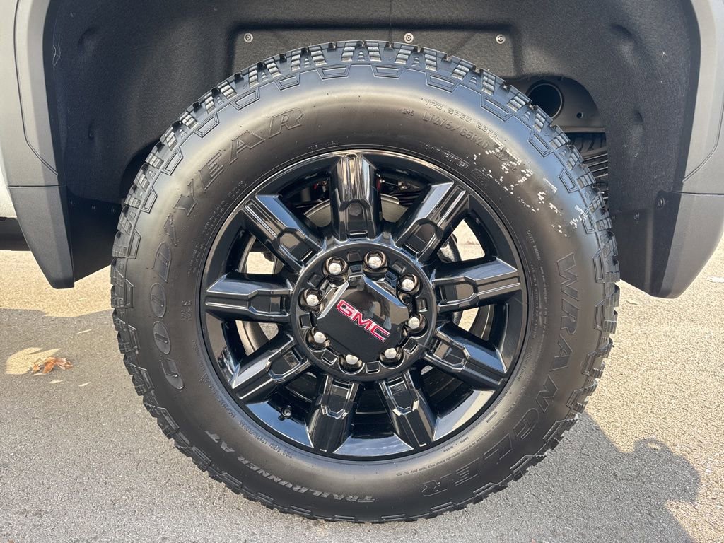 New 2026 GMC Sierra 2500 AT4 image 33