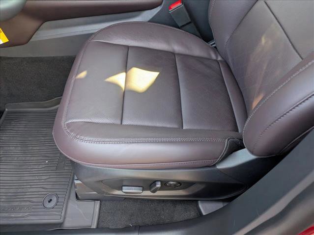 New 2026 Ford Explorer Platinum image 3