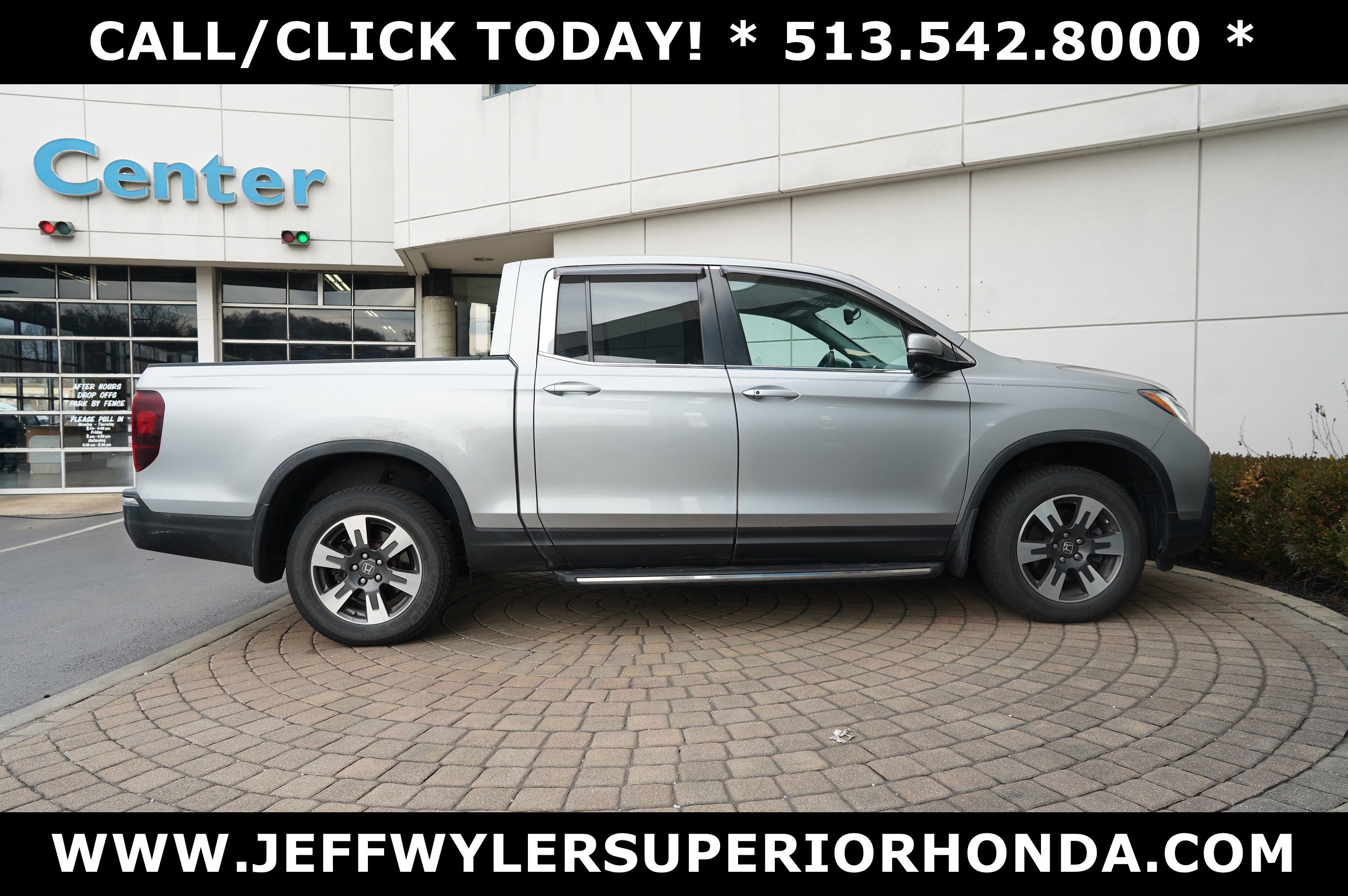 Used 2018 Honda Ridgeline RTL-T image 2