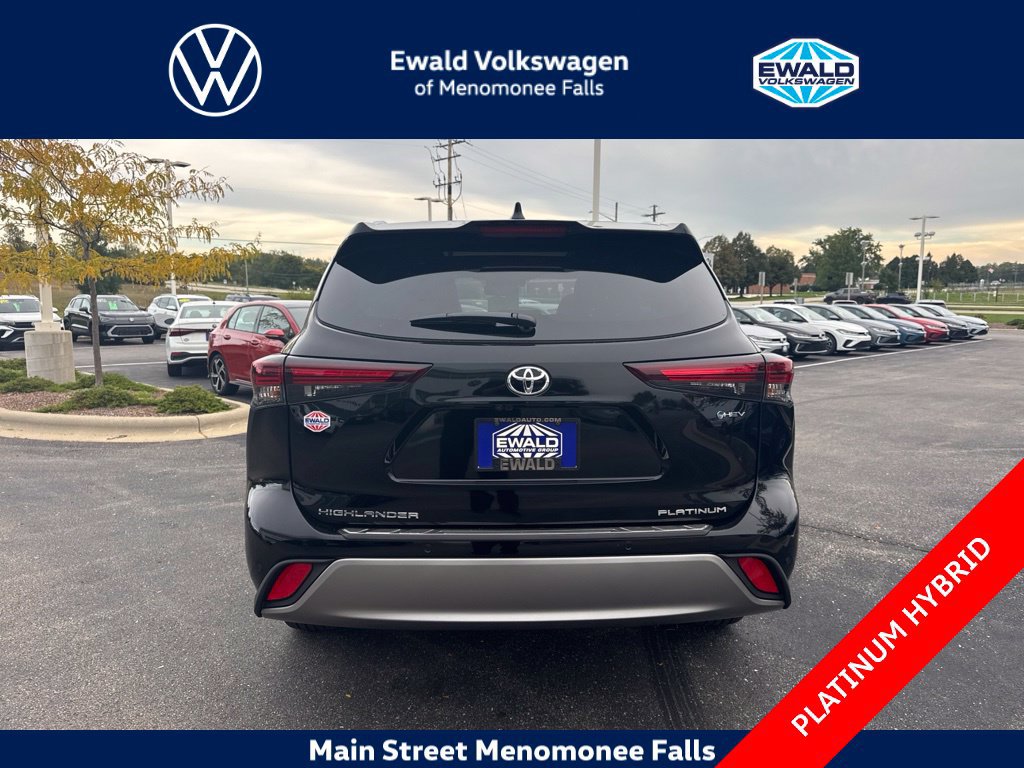 Used 2026 Toyota Highlander Platinum AWD/4WD image 6