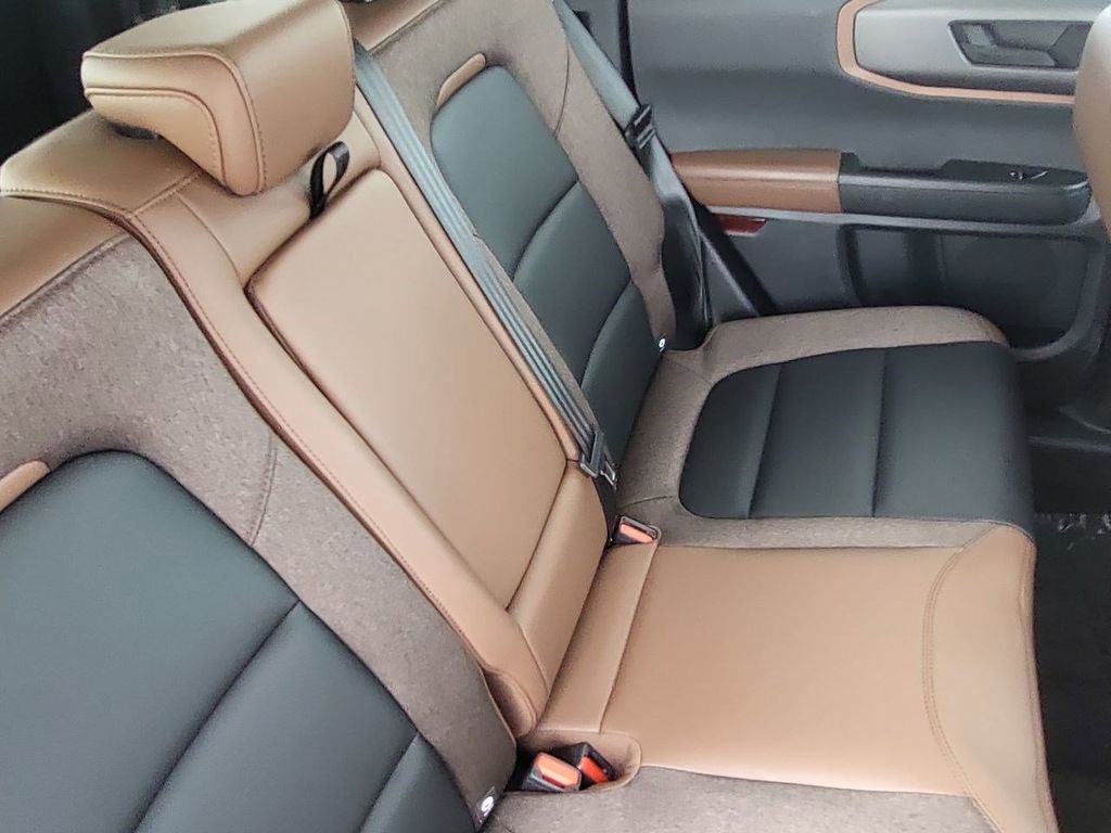 Used 2025 Ford Bronco Sport Outer Banks w/ Outer Banks Tech Package+ image 33