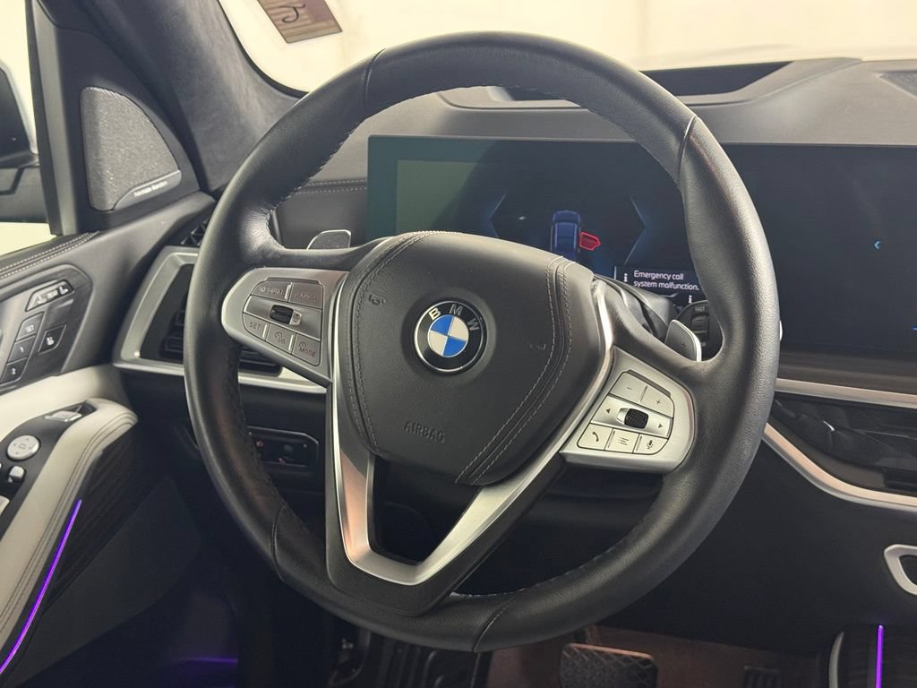 Used 2023 BMW X7 xDrive40i w/ Premium Package AWD/4WD image 16