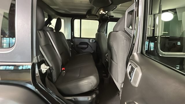 Used 2023 Jeep Wrangler Unlimited w/ Cold Weather Group AWD/4WD image 28