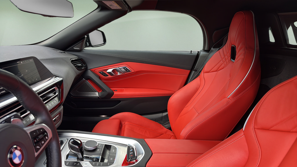 Used 2026 BMW Z4 M40i w/ Premium Package RWD image 32