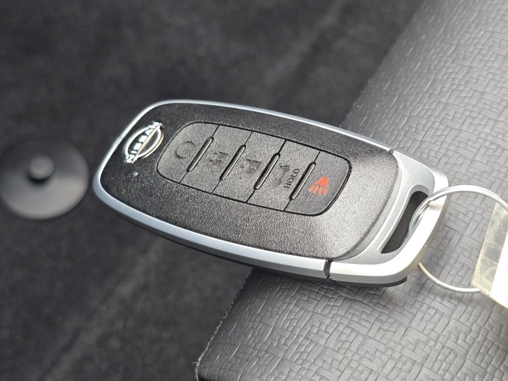 New 2026 Nissan Rogue SV w/ SV Premium Package image 19