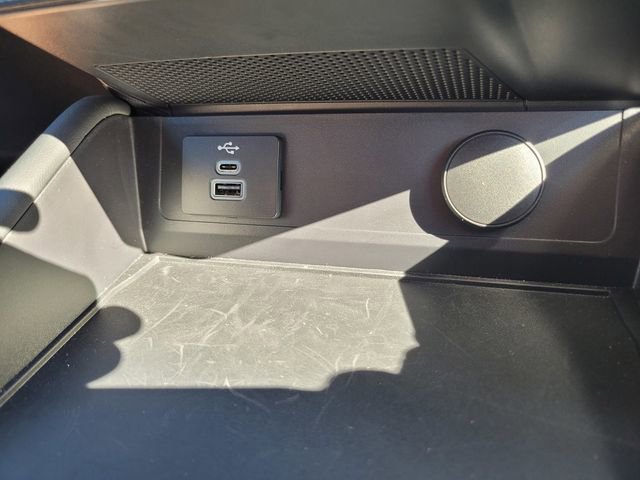 Used 2025 Ford Mustang Premium image 24