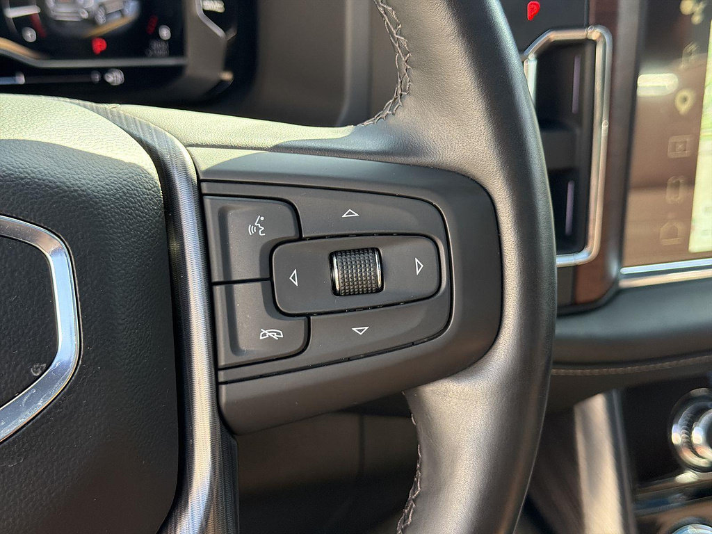 Used 2023 GMC Yukon Denali Ultimate AWD/4WD image 37