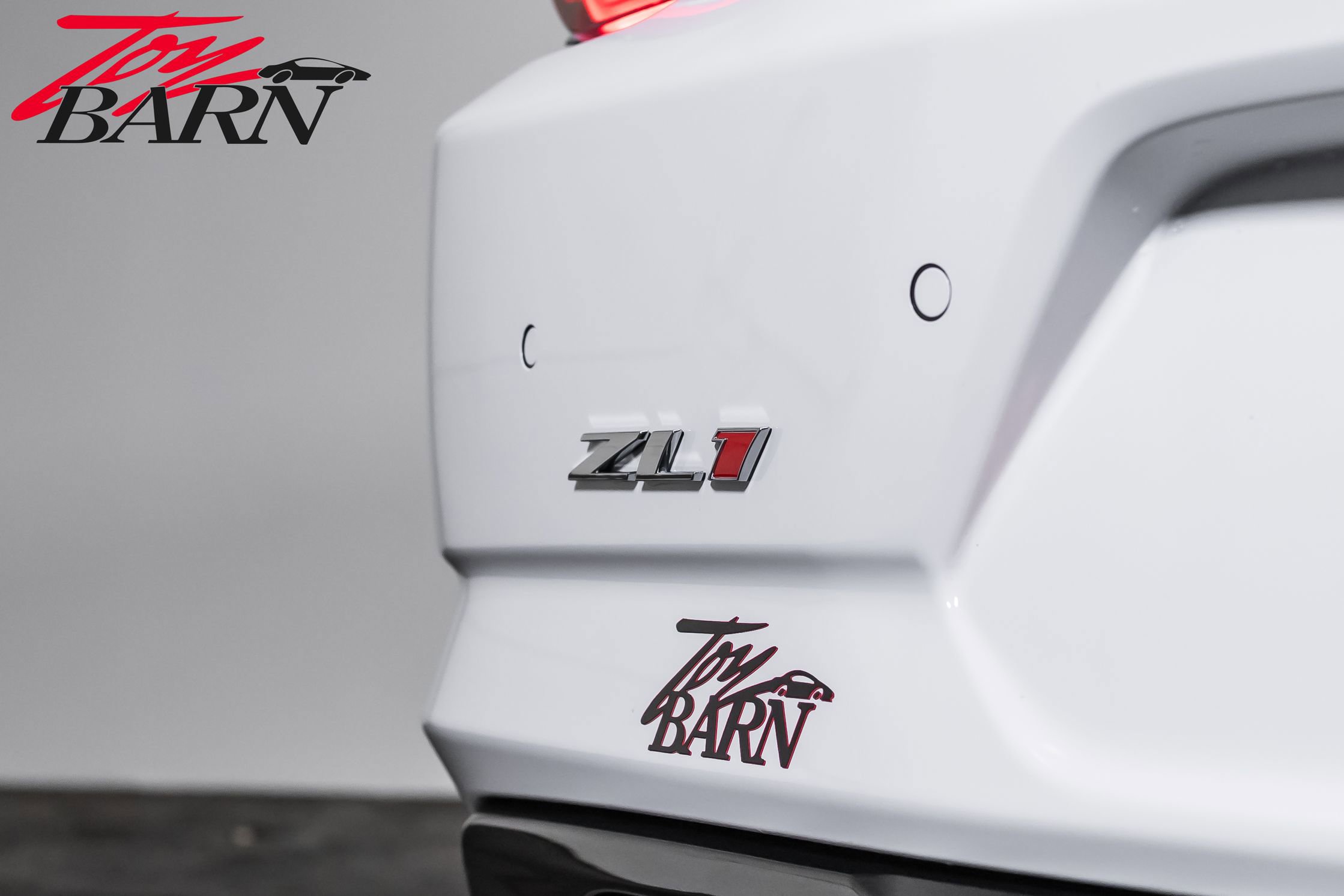 Used 2020 Chevrolet Camaro ZL1 RWD image 16
