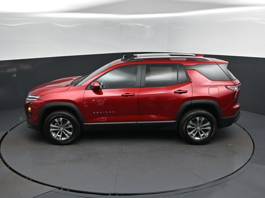 New 2026 Chevrolet Equinox LT w/ Convenience Package II FWD image 32