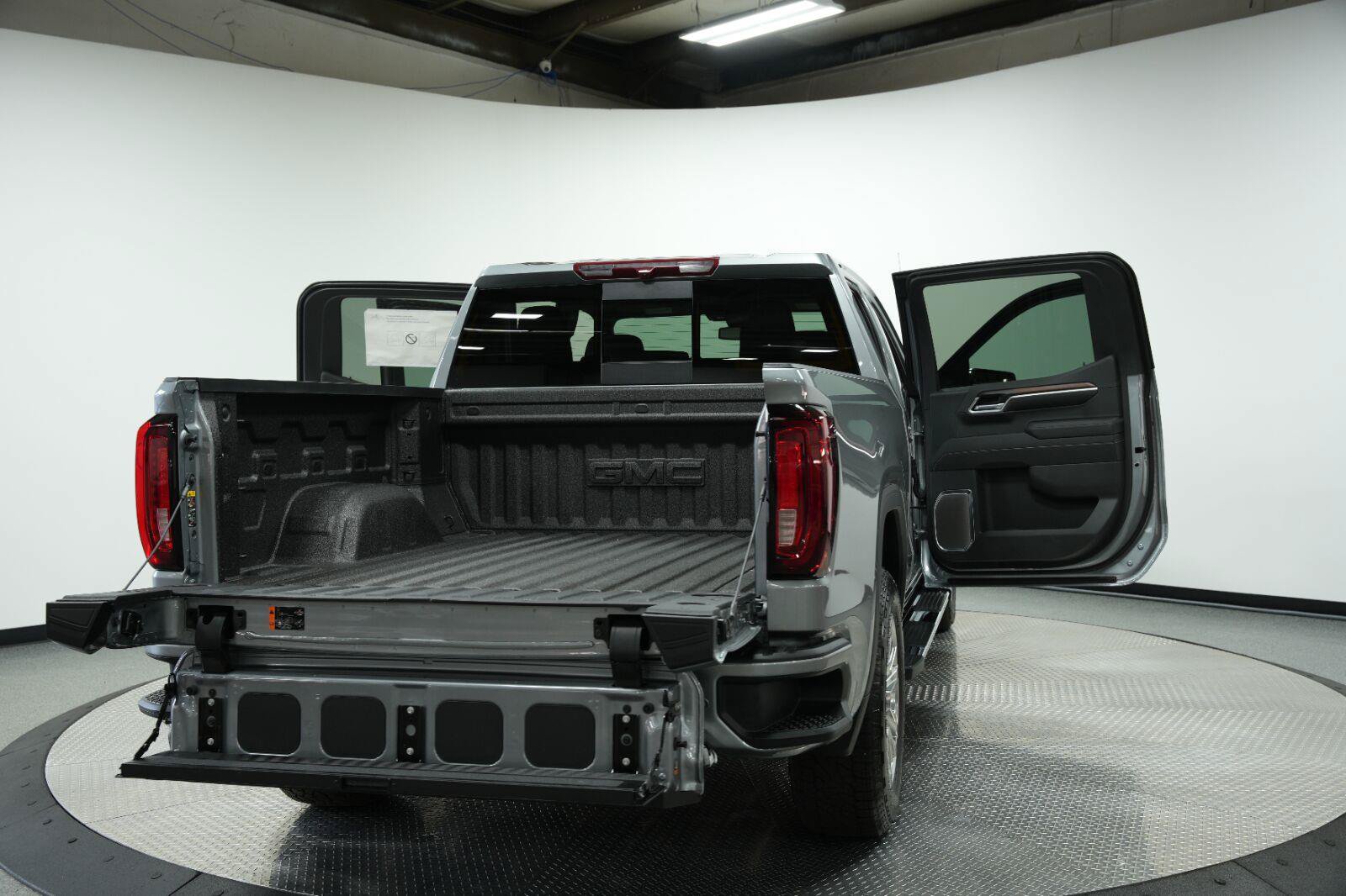 New 2026 GMC Sierra 1500 Denali AWD/4WD image 14