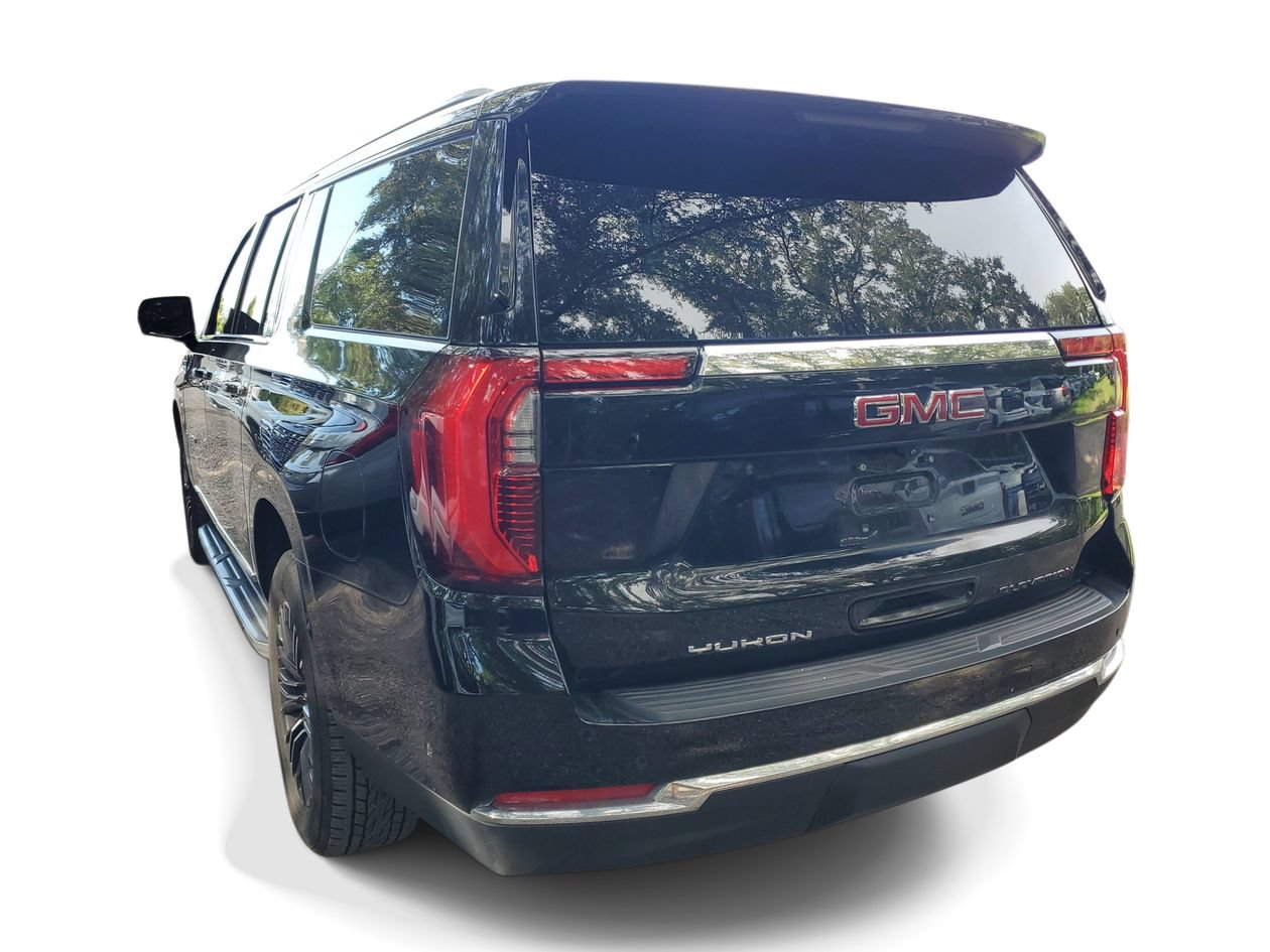 Used 2025 GMC Yukon XL Elevation RWD image 3
