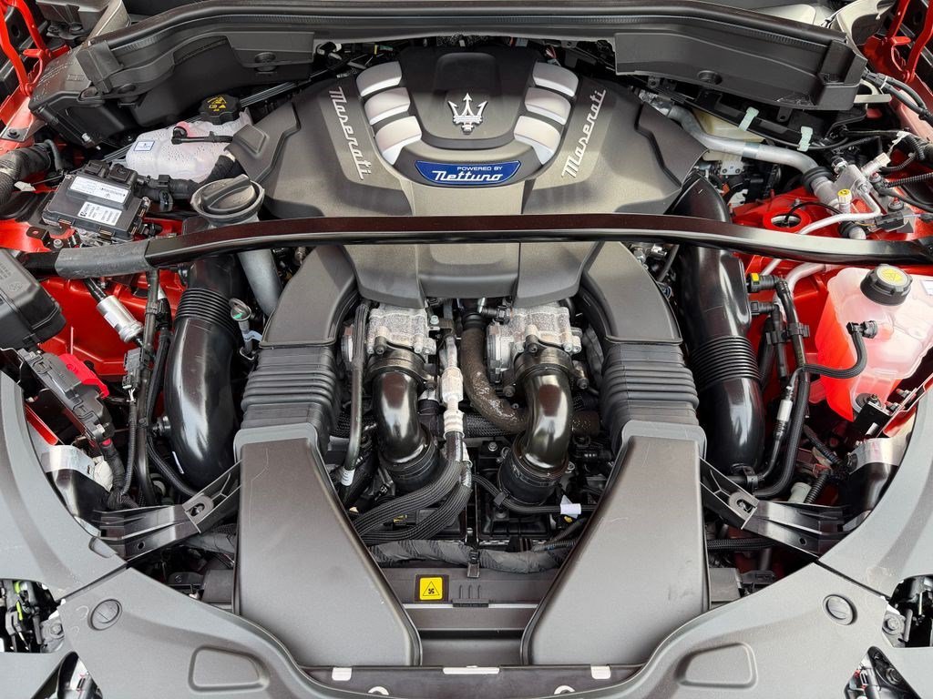 New 2026 Maserati Grecale Modena AWD/4WD image 10