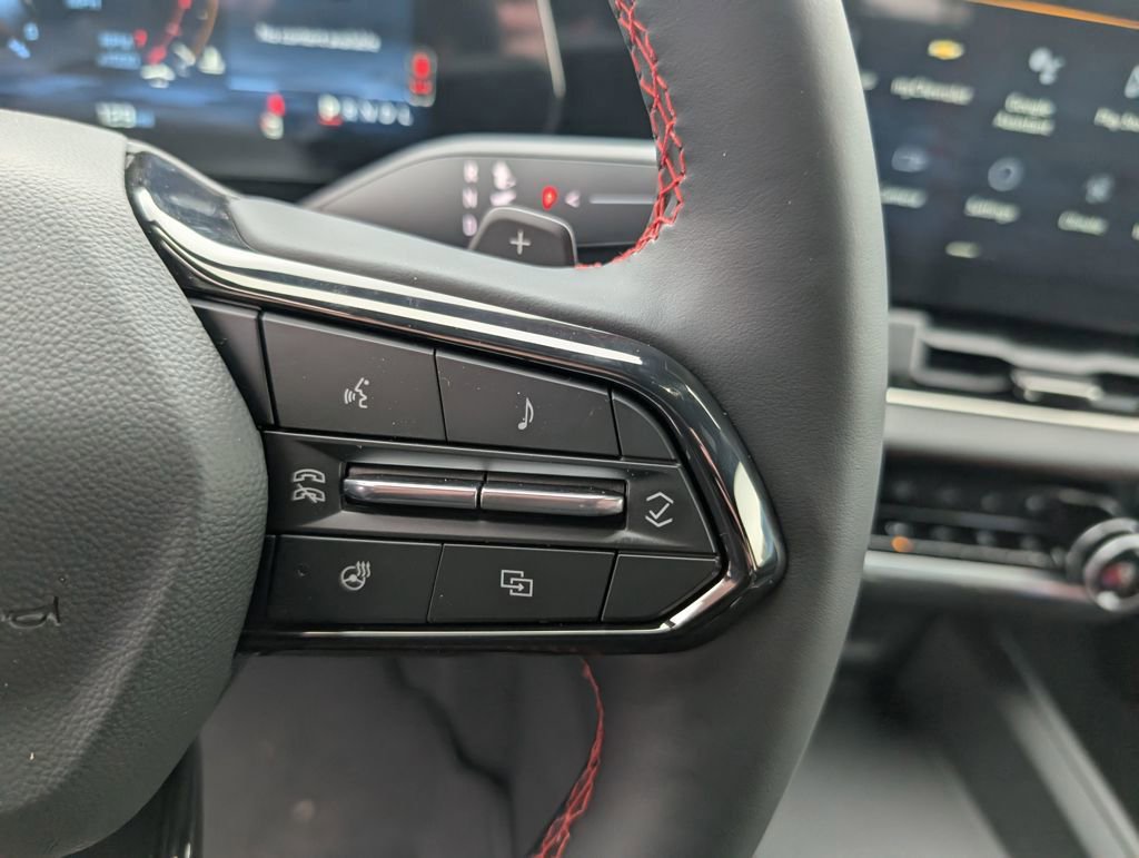 New 2026 Chevrolet Equinox RS w/ Convenience Package III image 18