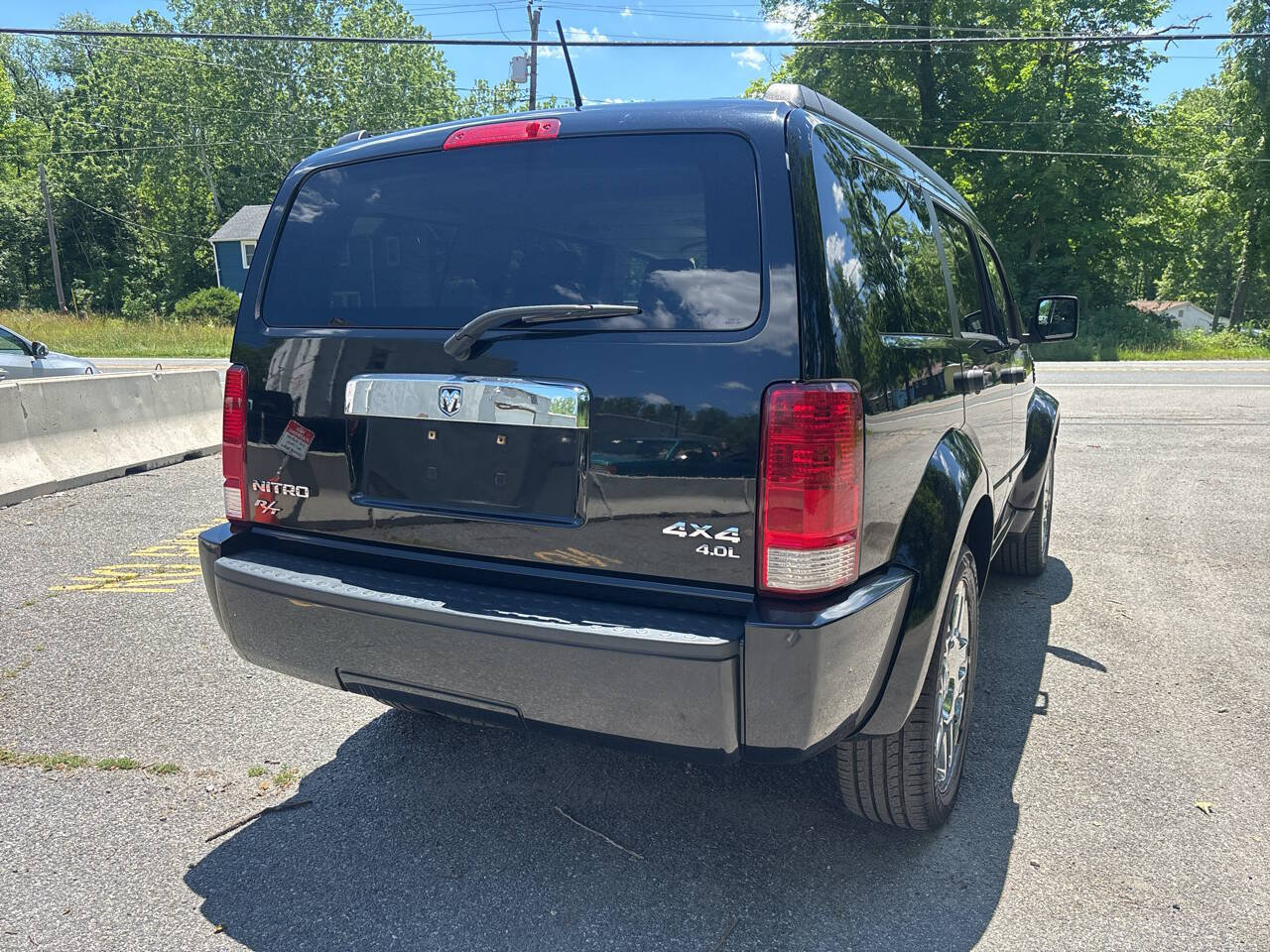 Used 2007 Dodge Nitro R/T AWD/4WD image 13