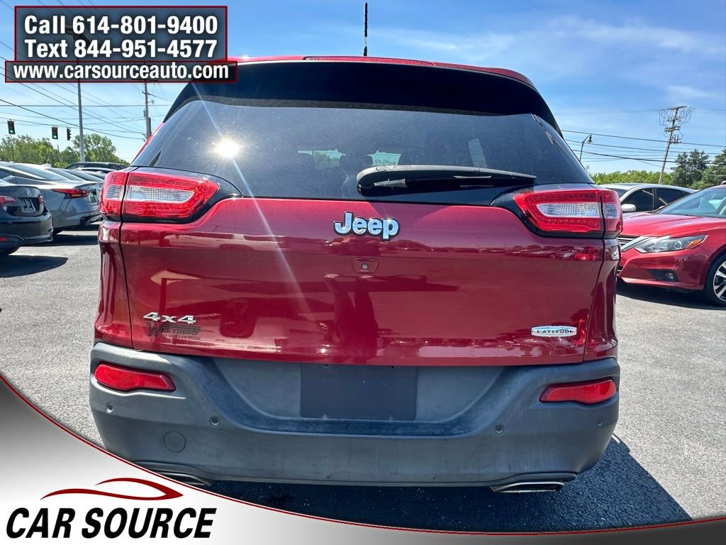 Used 2017 Jeep Cherokee Latitude w/ Safety/Convenience Group AWD/4WD image 5
