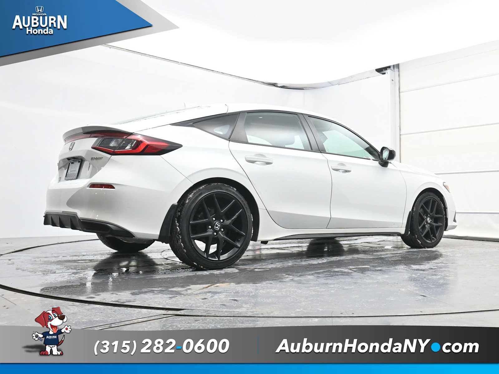 Used 2023 Honda Civic Sport image 21