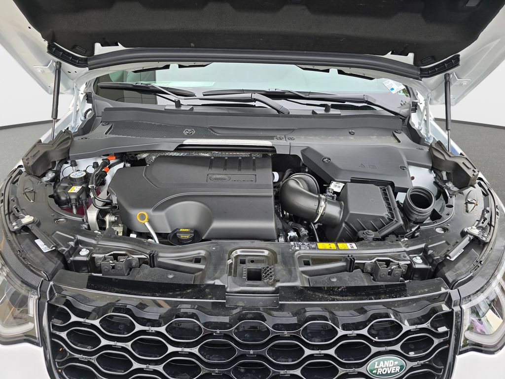 New 2026 Land Rover Discovery Sport Landmark AWD/4WD image 31