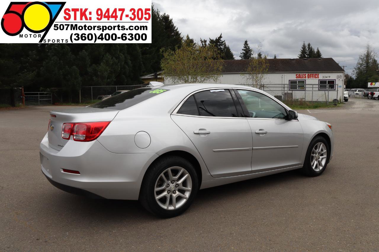 Used 2016 Chevrolet Malibu LT w/ Sun And Convenience Package FWD image 8