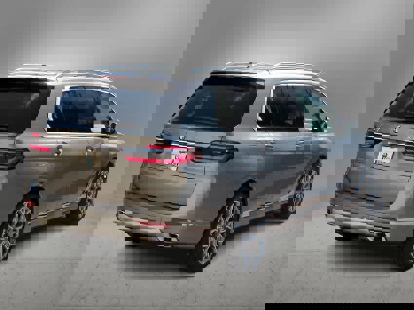 Certified 2026 BMW X7 xDrive40i w/ Executive Package image 8