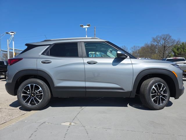 New 2026 Chevrolet TrailBlazer LT FWD image 17