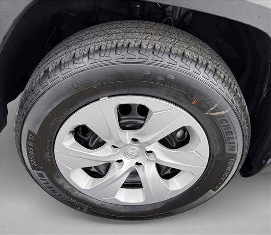Certified 2025 Toyota RAV4 LE AWD/4WD image 9