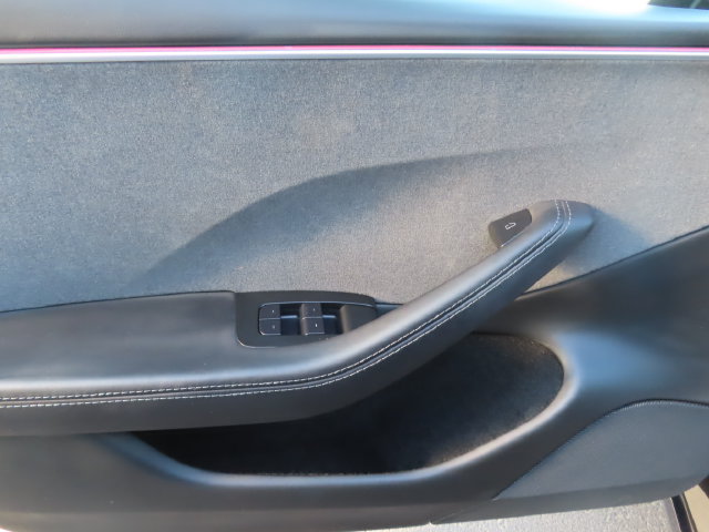 Used 2024 Tesla Model 3 Standard Range RWD image 10