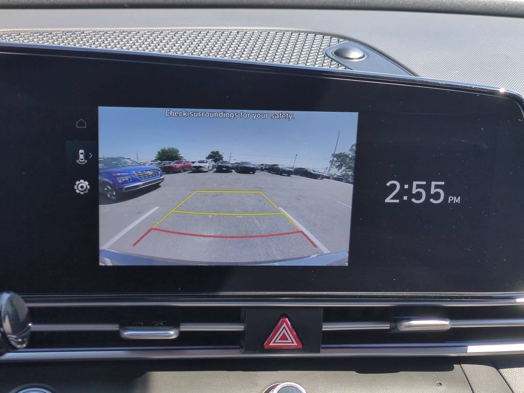 Used 2025 Hyundai Elantra SEL FWD image 18