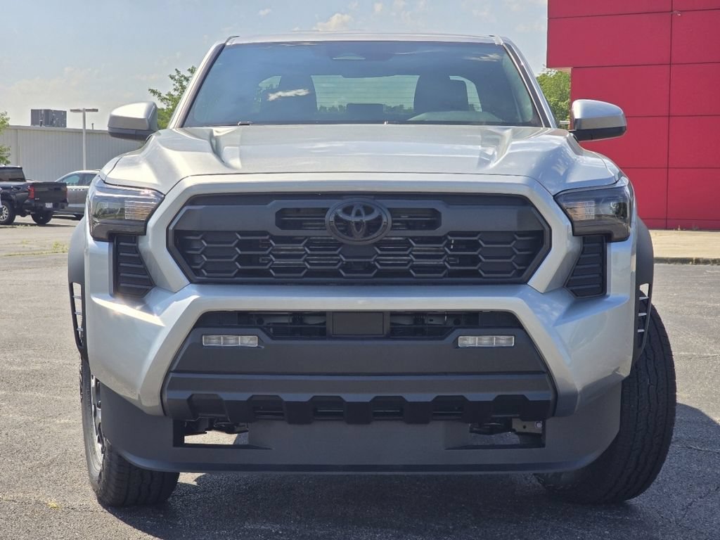 New 2026 Toyota Tacoma TRD Off-Road AWD/4WD image 11
