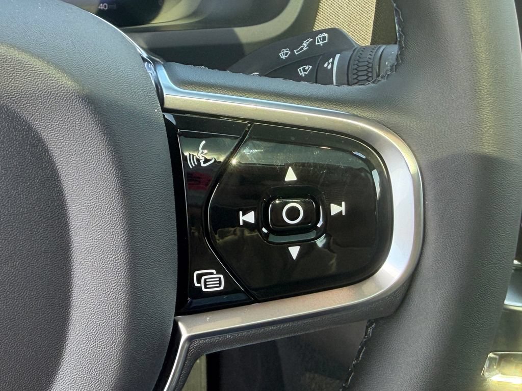 New 2027 Volvo XC90 B6 Plus AWD/4WD image 18