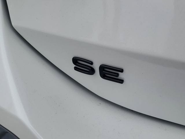 New 2026 Volkswagen Tiguan SE R-Line FWD image 6