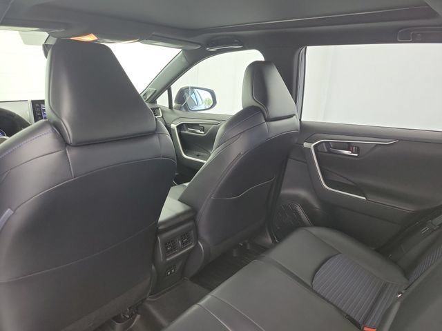 Used 2020 Toyota RAV4 XSE AWD/4WD image 15