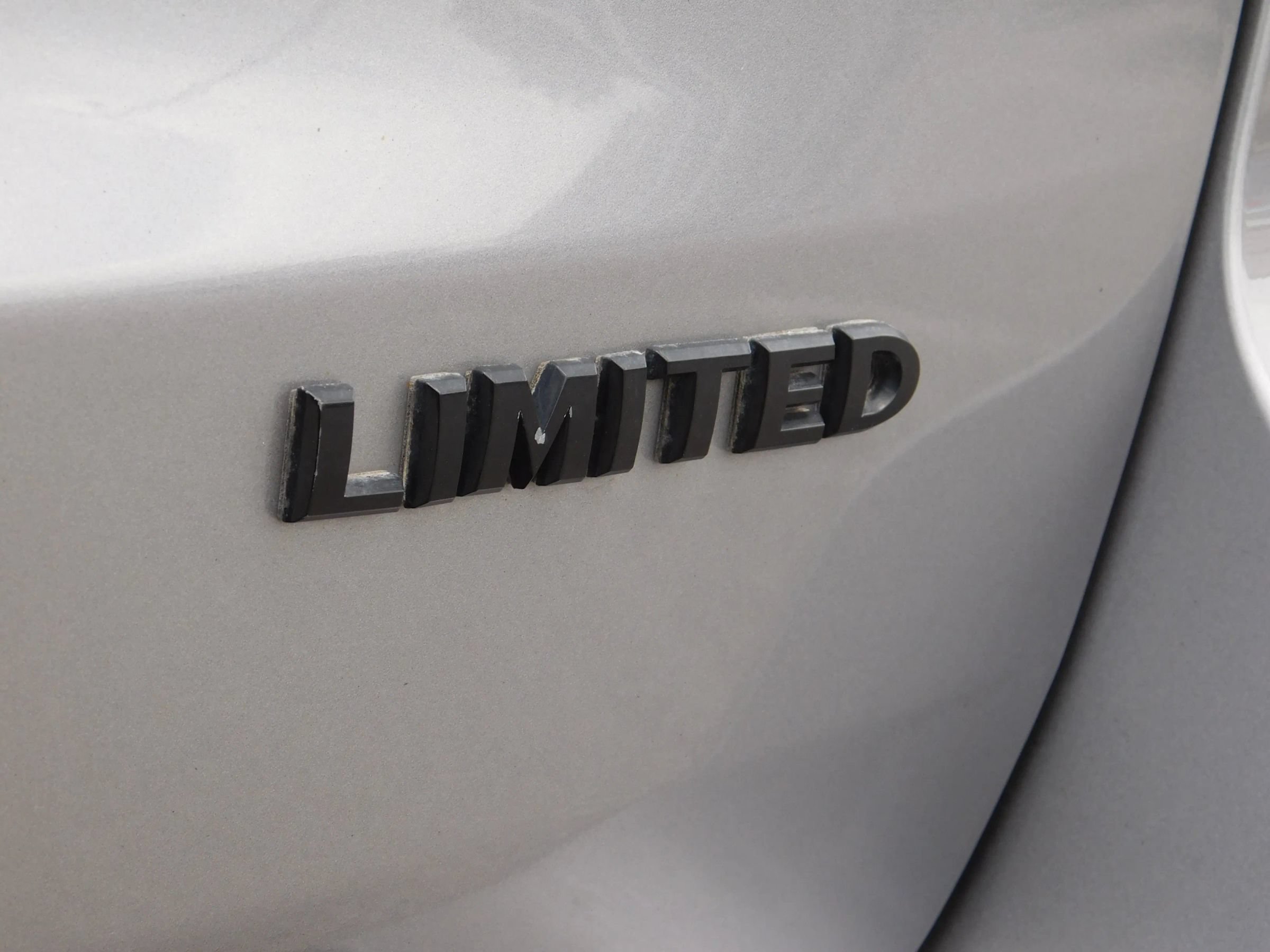 Used 2020 Jeep Grand Cherokee Altitude AWD/4WD image 8