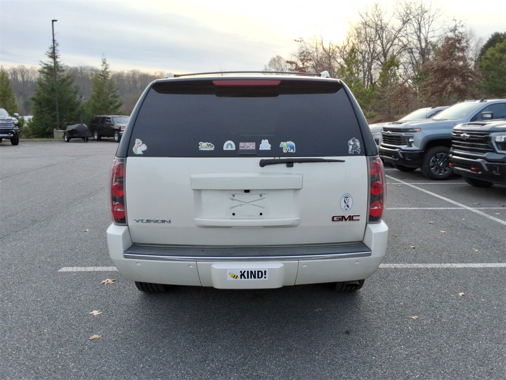 Used 2013 GMC Yukon Denali image 6