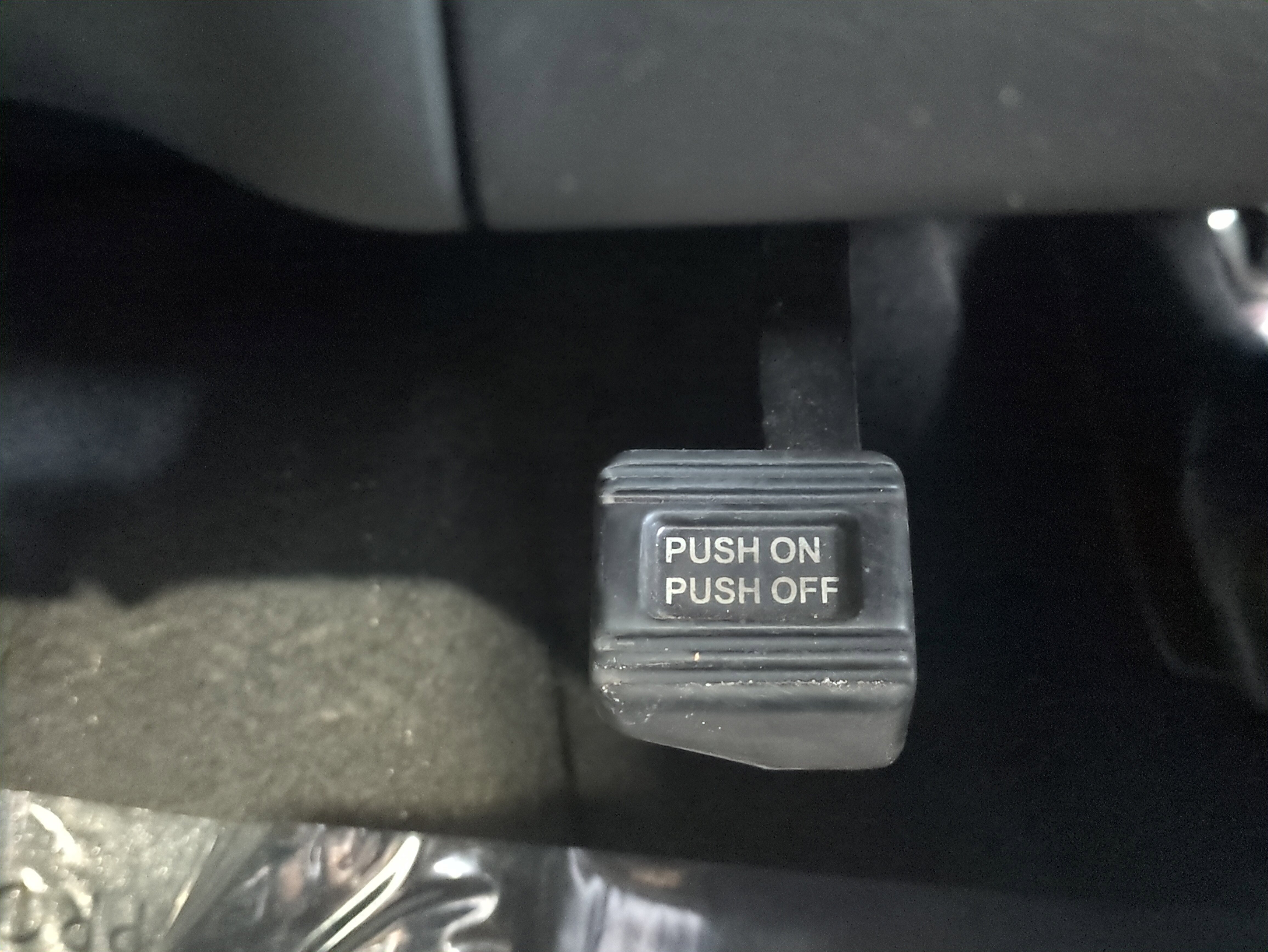 Used 2024 Nissan Sentra SV image 25