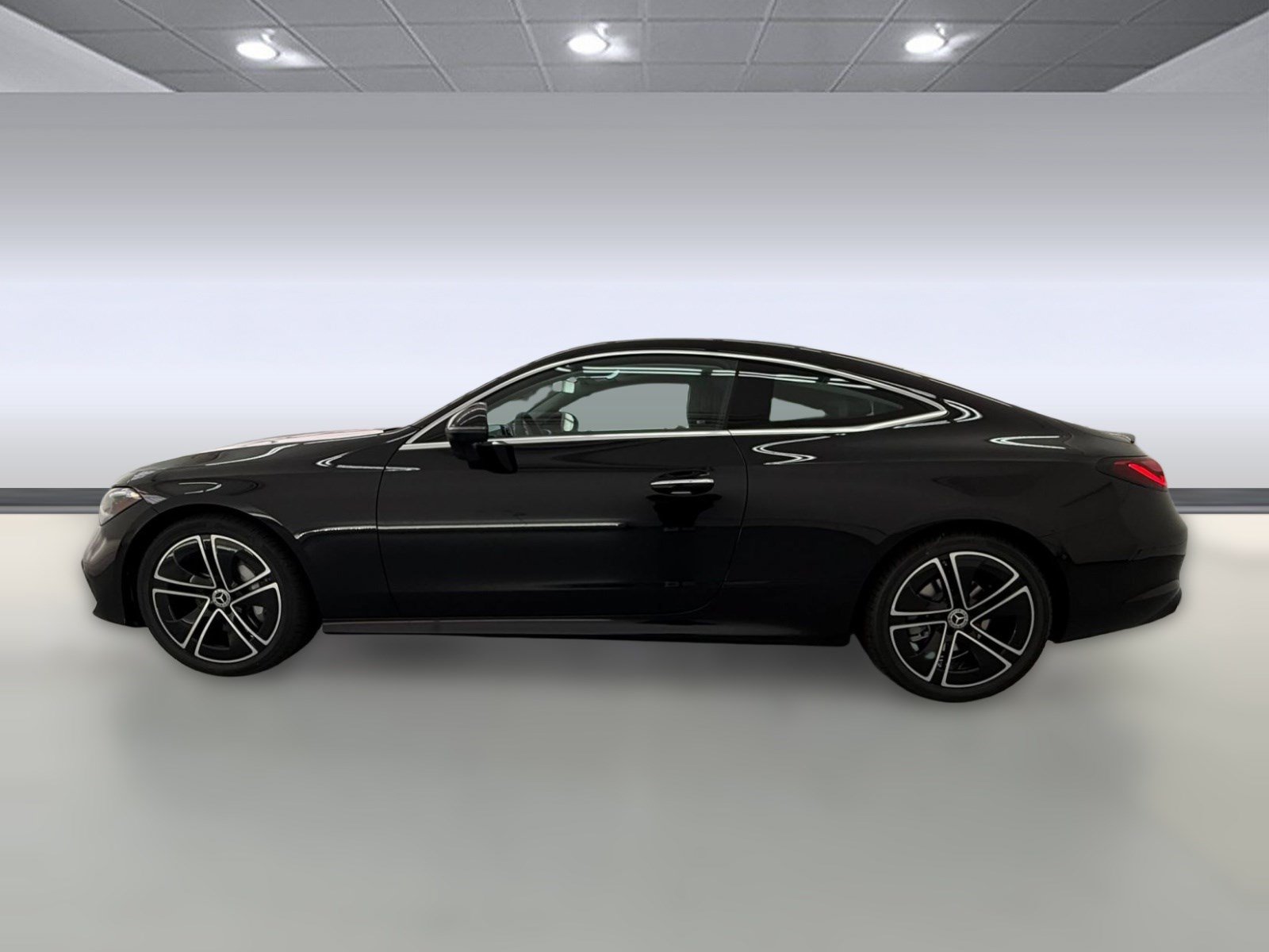 New 2026 Mercedes-Benz CLE 300 4MATIC Coupe image 2